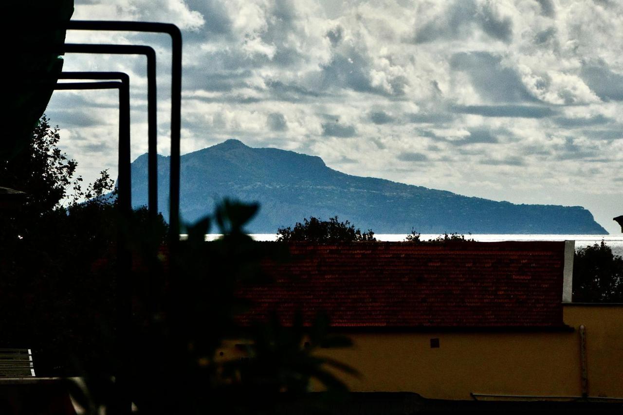 2 Camere Con Pianoforte Naples Exterior photo